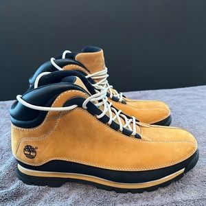 Timberland Boots Men’s 9.5 lightly worn